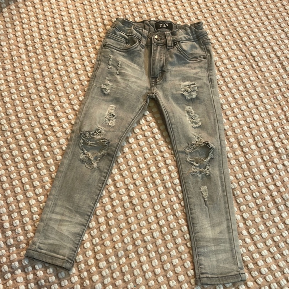 My sons gently worn clothing